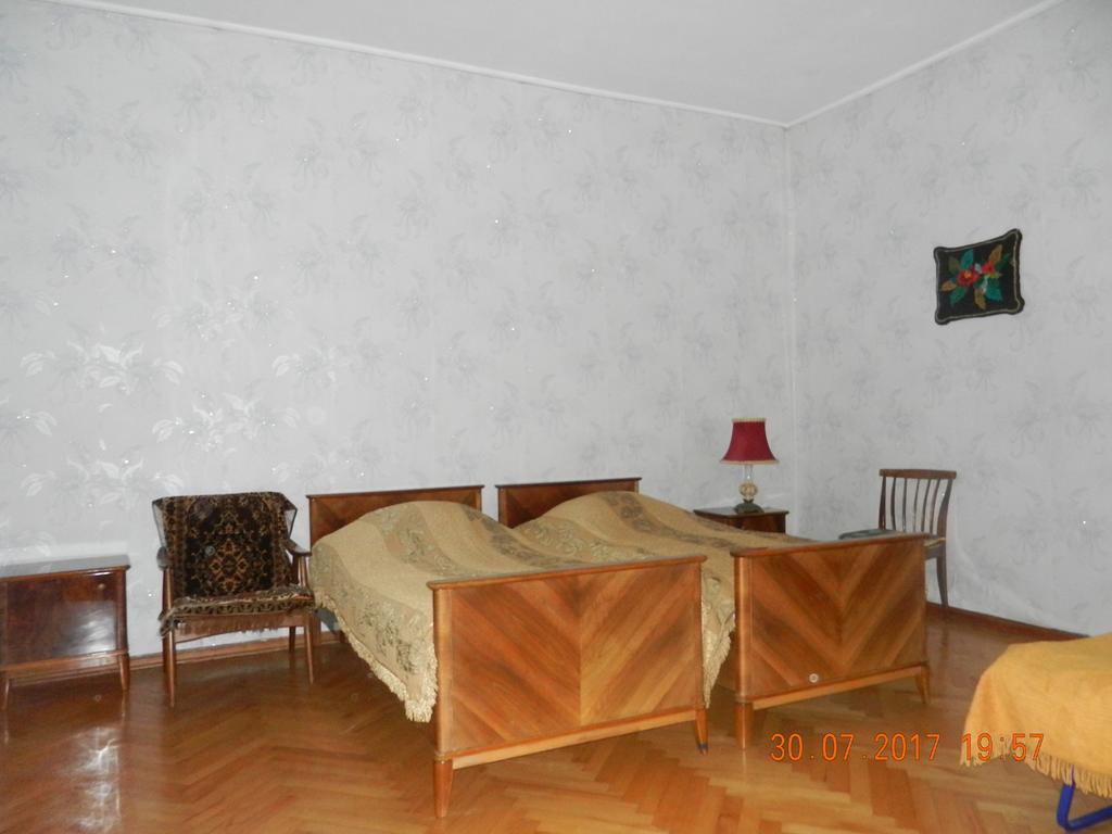 Marina Chartolani's guest house Mestia Esterno foto